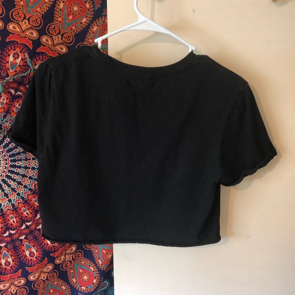 XOXO crop top - Picture 3 of 3